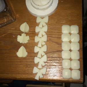 Wax candle melts